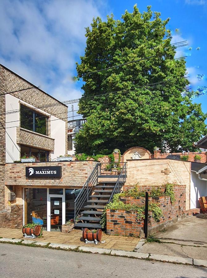 Castello Inn Smederevska Palanka Ngoại thất bức ảnh